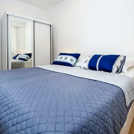 Apartmani Brajkovic Rovigno Esterno foto