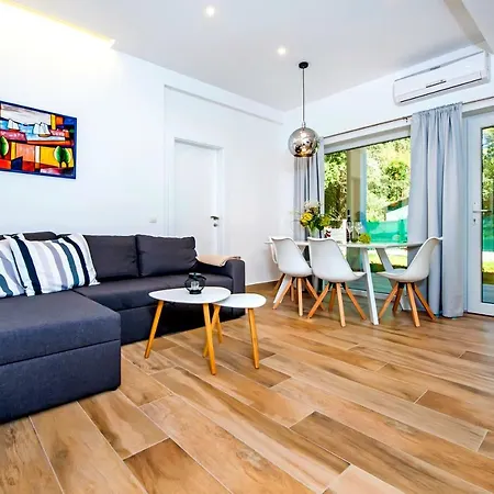 Apartmani Brajkovic Rovigno Esterno foto